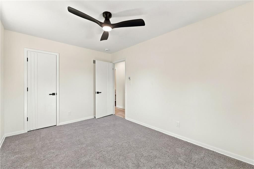 Photo 24 of 38 - 8915 E 57TH Street, Raytown, MO 64133