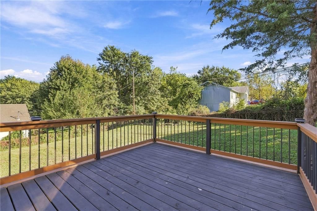 Photo 34 of 38 - 8915 E 57TH Street, Raytown, MO 64133