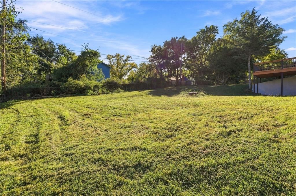 Photo 38 of 38 - 8915 E 57TH Street, Raytown, MO 64133