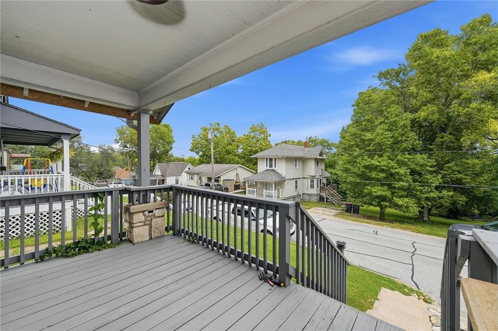 Photo 9 of 26 - 124 S Myrtle Street, Excelsior Springs, MO 64024