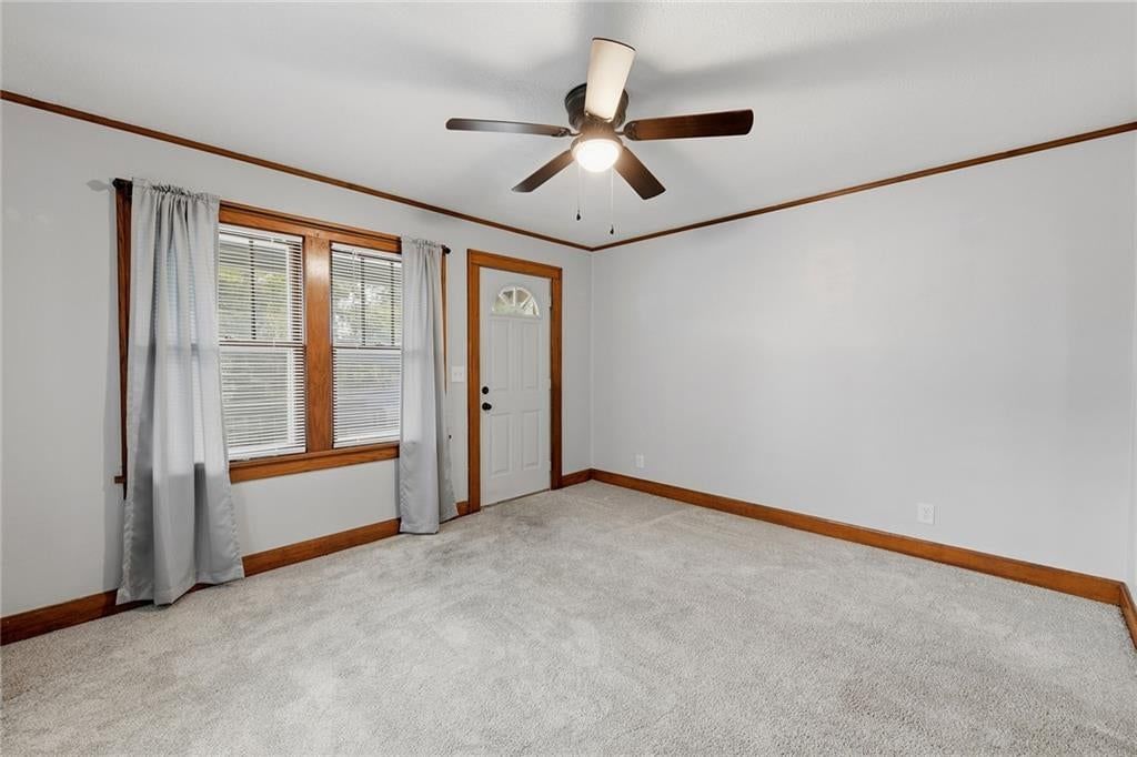 Photo 12 of 26 - 124 S Myrtle Street, Excelsior Springs, MO 64024
