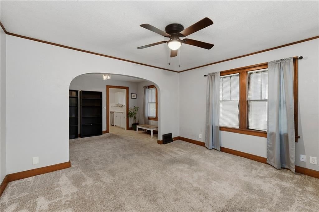 Photo 13 of 26 - 124 S Myrtle Street, Excelsior Springs, MO 64024