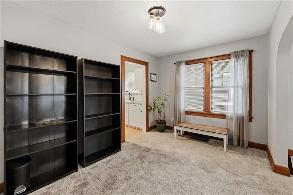 Photo 16 of 26 - 124 S Myrtle Street, Excelsior Springs, MO 64024