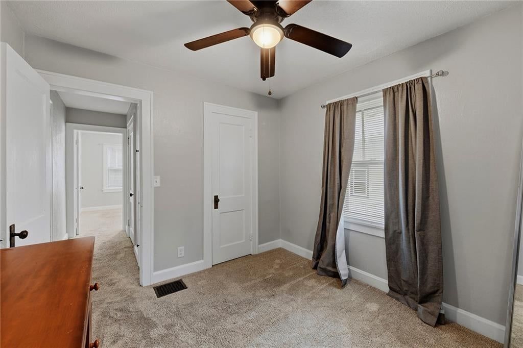 Photo 21 of 26 - 124 S Myrtle Street, Excelsior Springs, MO 64024
