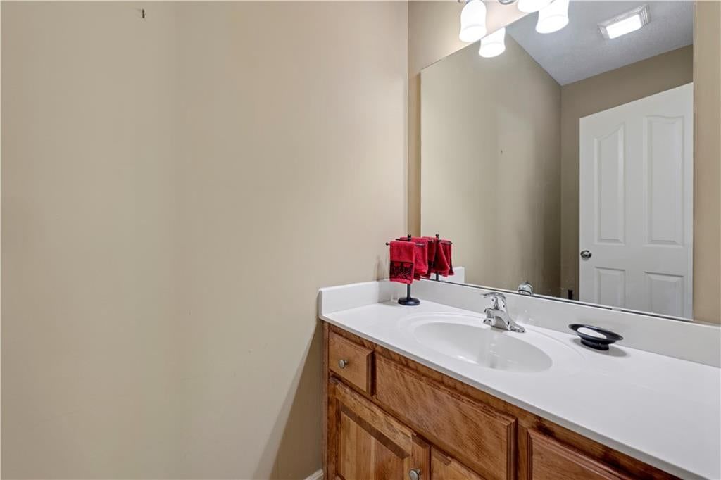 Photo 6 of 26 - 14918 W 64th Street, Shawnee, KS 66216