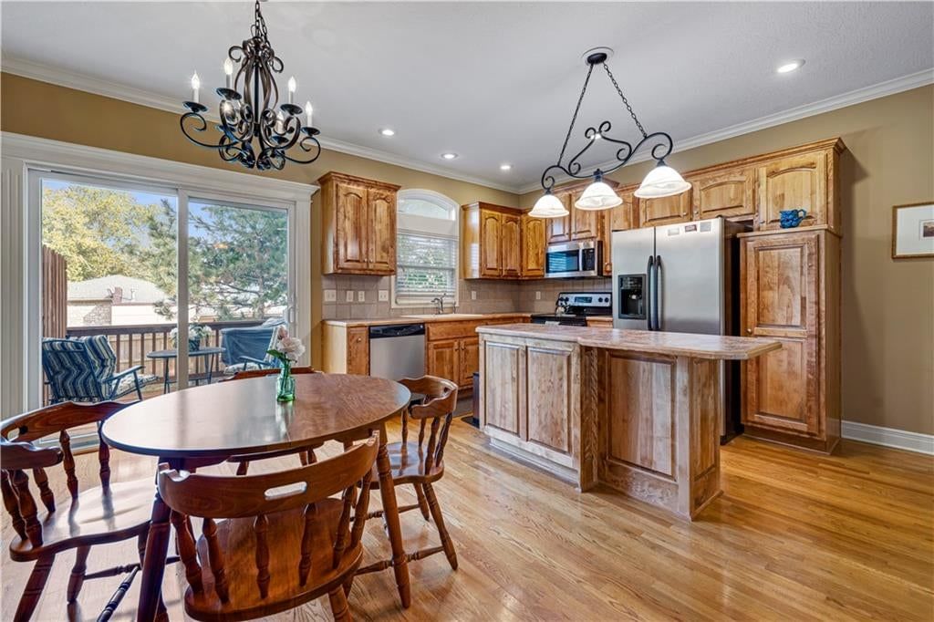 Photo 7 of 26 - 14918 W 64th Street, Shawnee, KS 66216