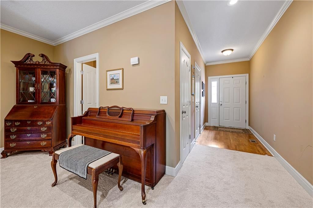 Photo 5 of 26 - 14918 W 64th Street, Shawnee, KS 66216