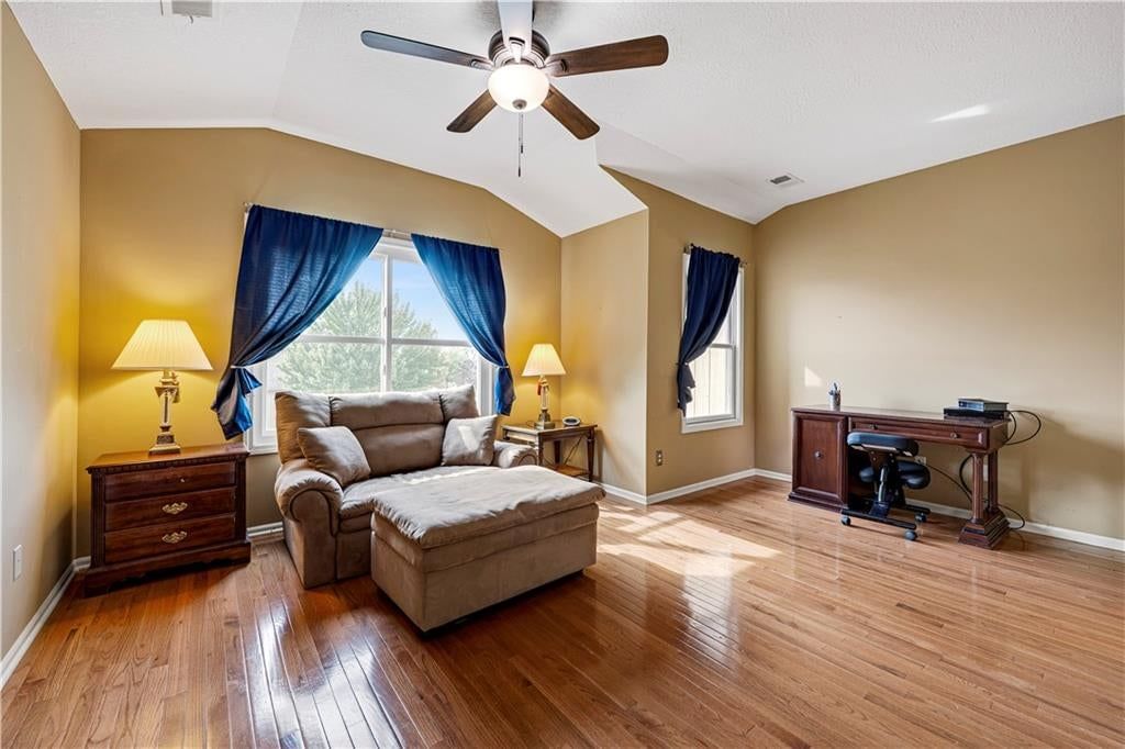 Photo 16 of 26 - 14918 W 64th Street, Shawnee, KS 66216