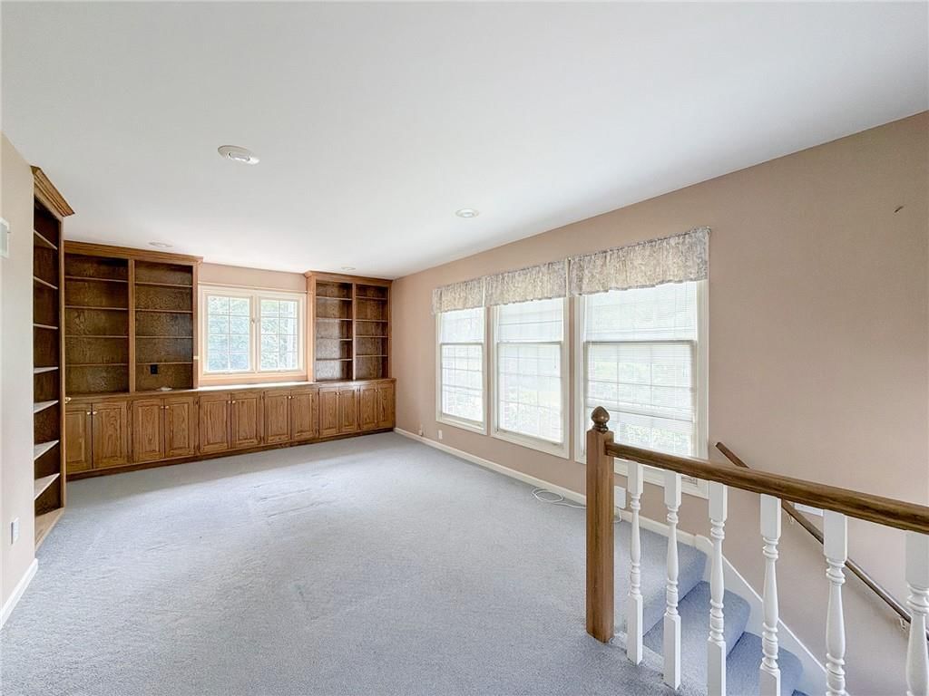 Photo 22 of 30 - 6836 Glenwood Street, Overland Park, KS 66204