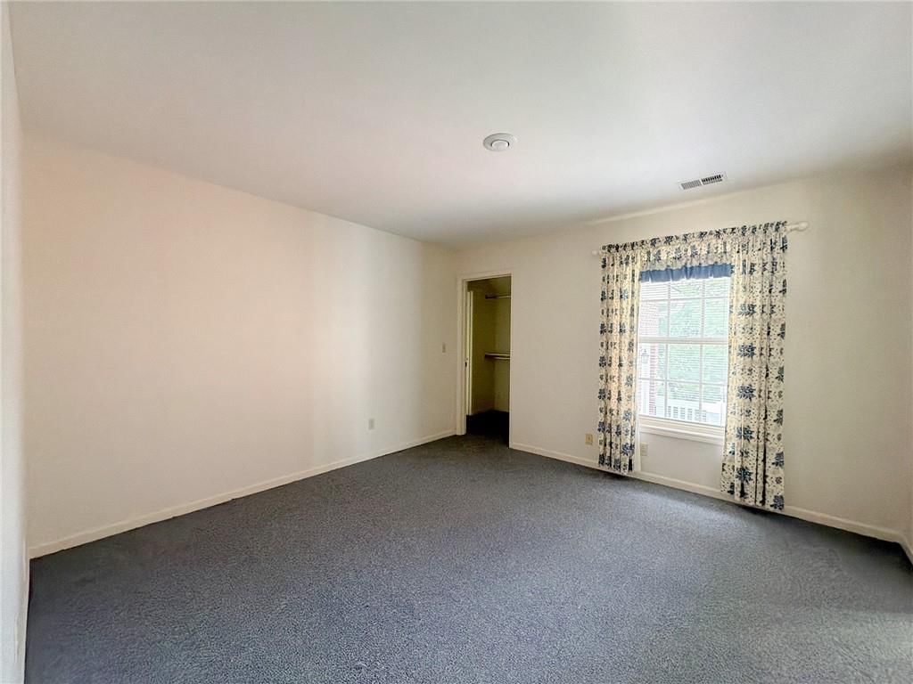 Photo 25 of 30 - 6836 Glenwood Street, Overland Park, KS 66204
