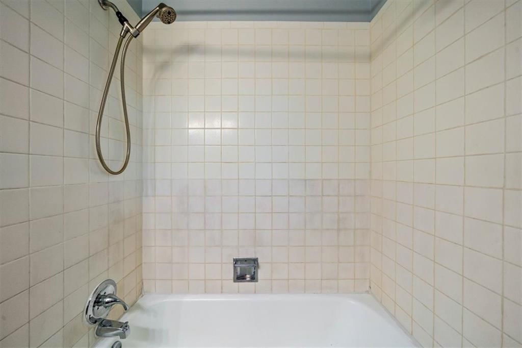 Photo 11 of 29 - 2611 N 83rd Street, Kansas City, KS 66109