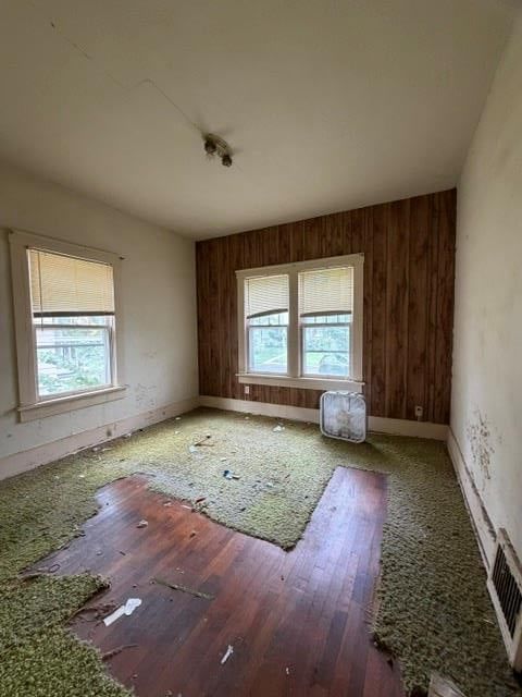 Photo 11 of 41 - 1443 Central Street, Leavenworth, KS 66048