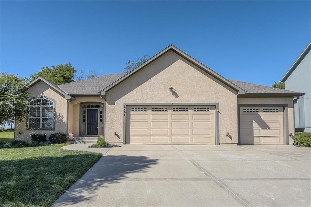 3404 N 128 Terrace, Kansas City, KS: listing photo 2