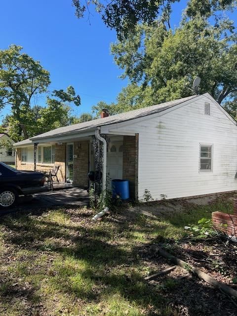 Photo 4 of 7 - 2504 Westport Road, Independence, MO 64052
