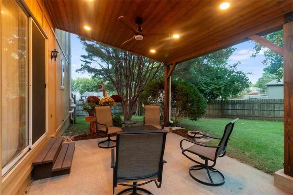 Covered patio at 2104 NW Hidden Pointe Court, Blue Springs, MO 64015