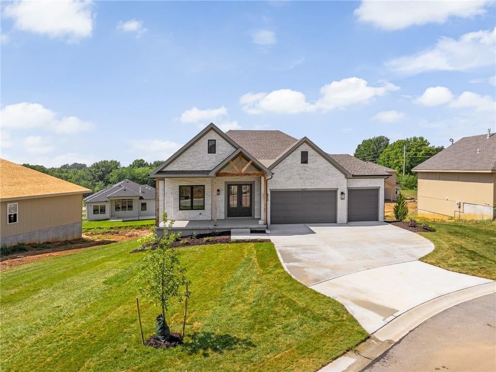 24621 W 60th Terrace, Shawnee, KS: listing photo 3