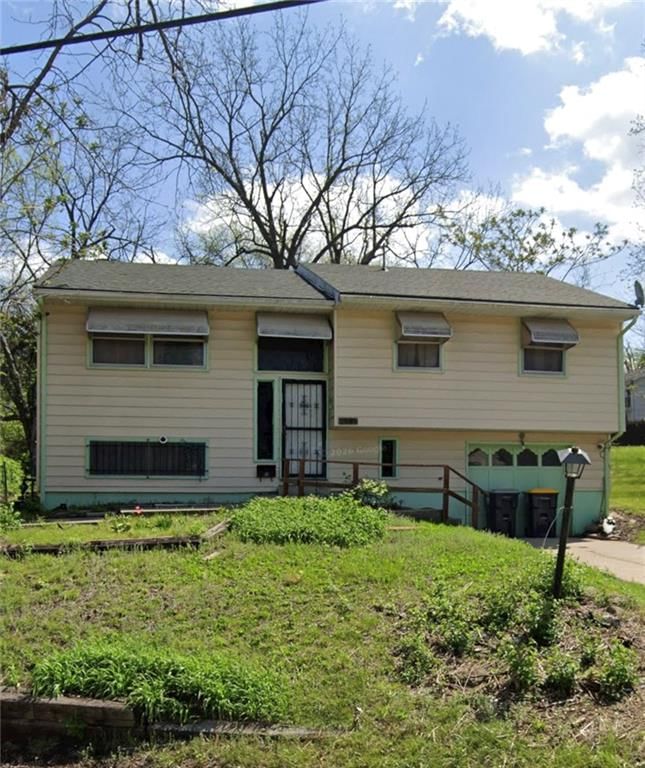 Attached garage at 5661 bales Street, Kansas City, MO 64130