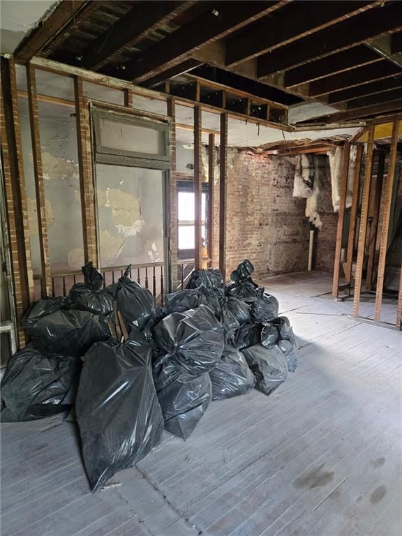 Photo 5 of 13 - 711 troop Avenue, Kansas City, KS 64145