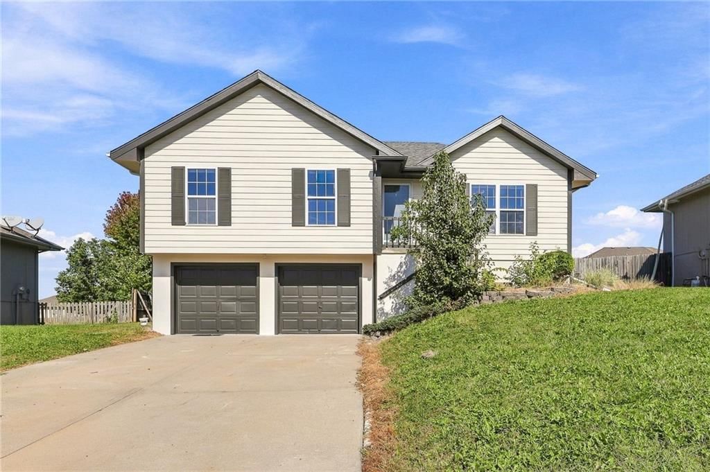 2222 Chanticleer Street, Excelsior Springs, MO