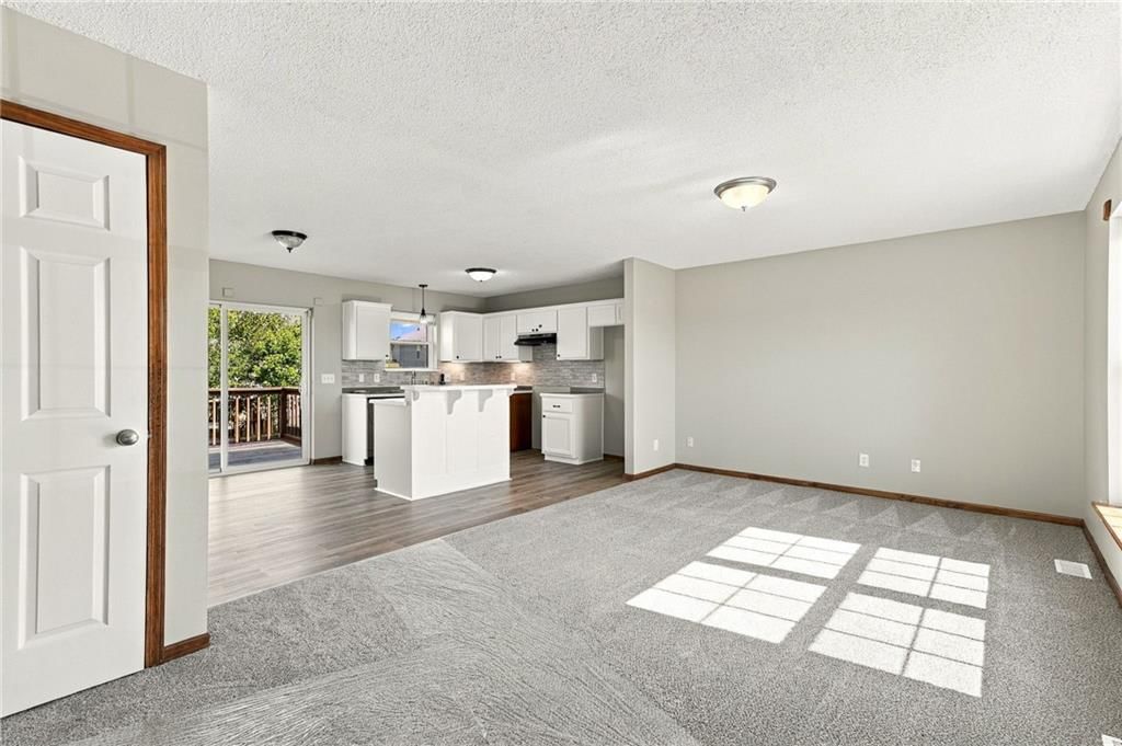 2222 Chanticleer Street, Excelsior Springs, MO: listing photo 2