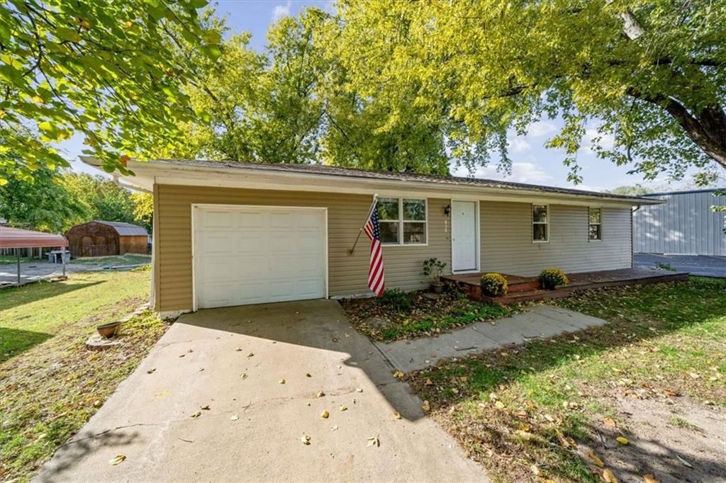415 Main Street, Linwood, KS: listing photo 2