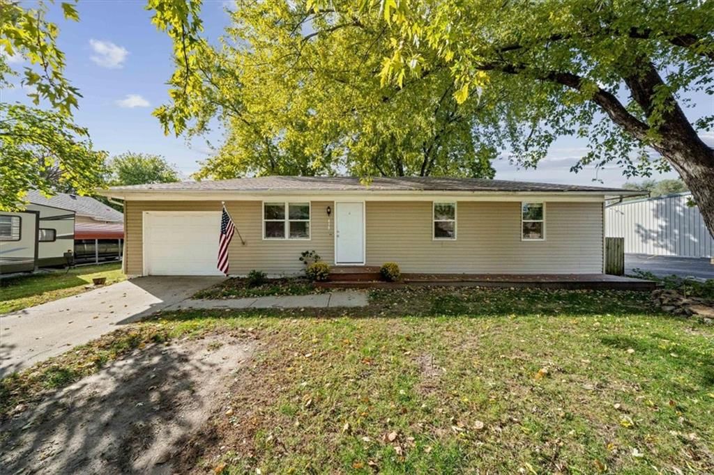 415 Main Street, Linwood, KS