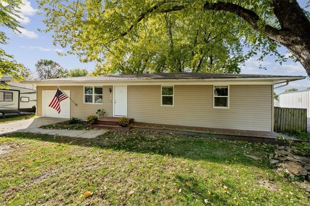 415 Main Street, Linwood, KS: listing photo 3