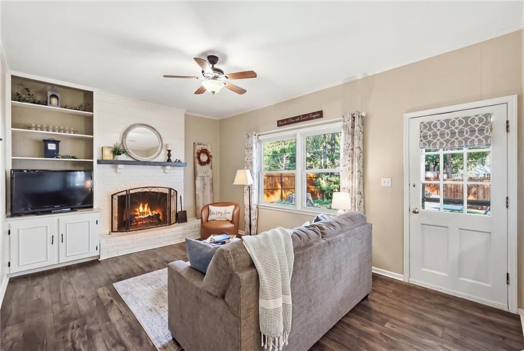 Photo 13 of 35 - 7622 W 96TH Terrace, Overland Park, KS 66212