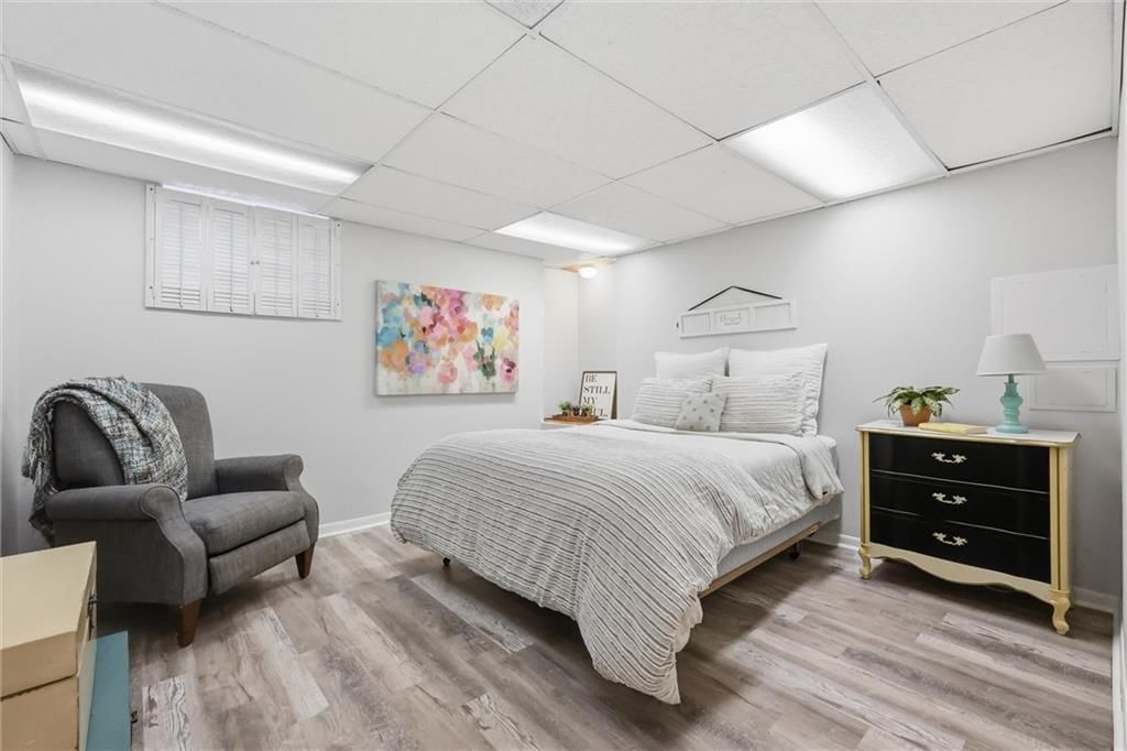 Photo 23 of 35 - 7622 W 96TH Terrace, Overland Park, KS 66212