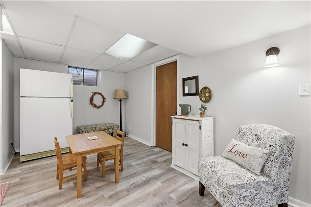 Photo 26 of 35 - 7622 W 96TH Terrace, Overland Park, KS 66212