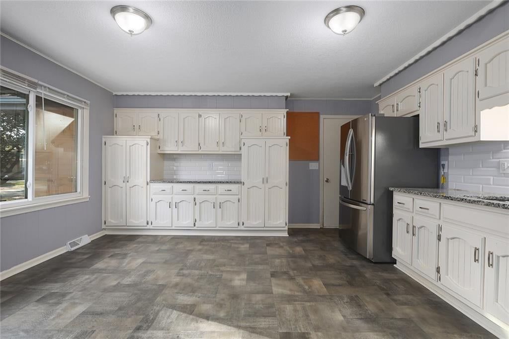 13248 Manchester Avenue, Grandview, MO: listing photo 3