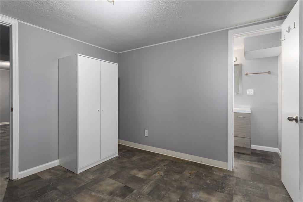 Photo 17 of 27 - 13248 Manchester Avenue, Grandview, MO 64030