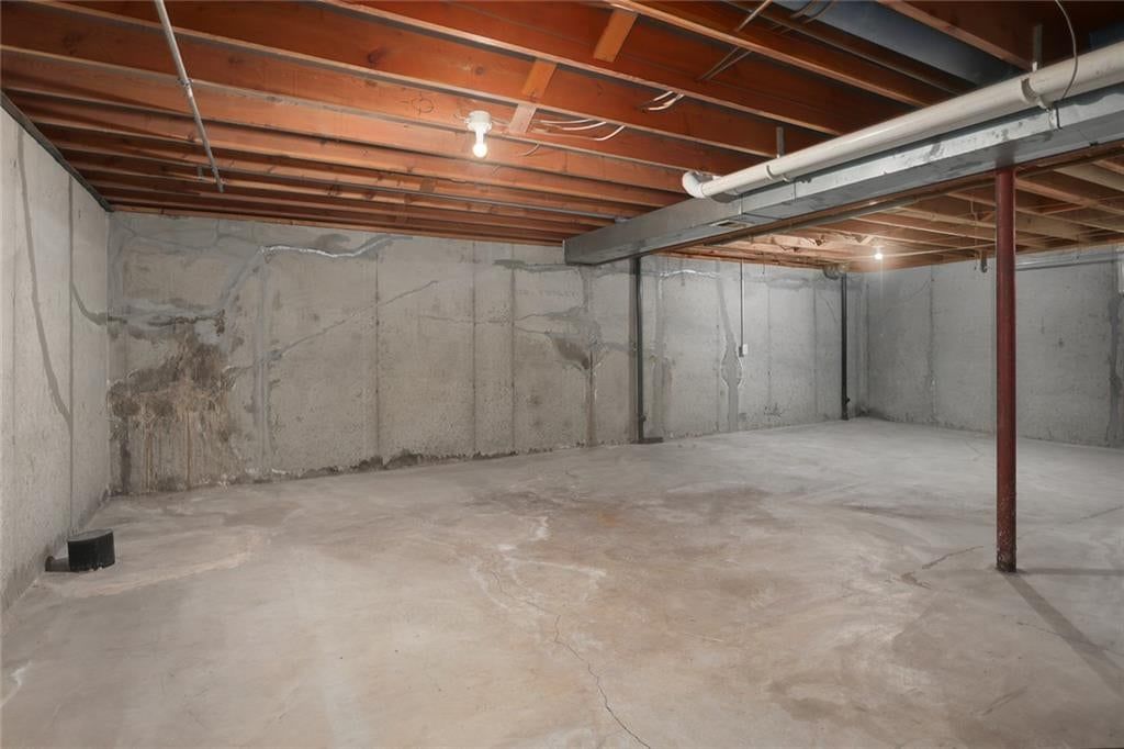 Photo 22 of 27 - 13248 Manchester Avenue, Grandview, MO 64030