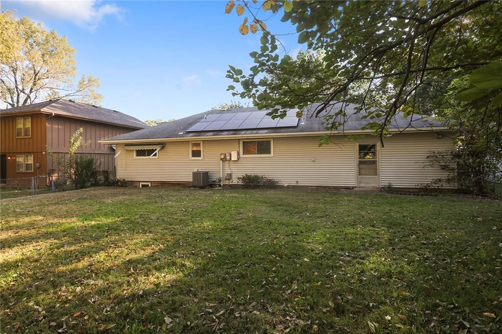 Photo 26 of 27 - 13248 Manchester Avenue, Grandview, MO 64030