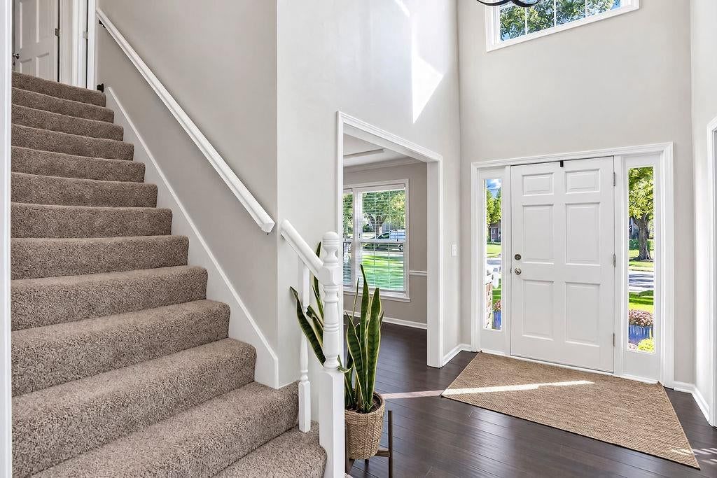 16110 W 82nd Place, Lenexa, KS: listing photo 2