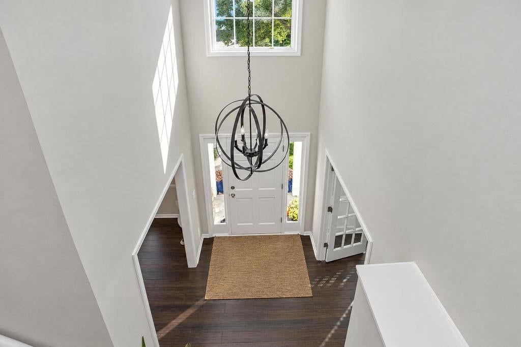16110 W 82nd Place, Lenexa, KS: listing photo 3