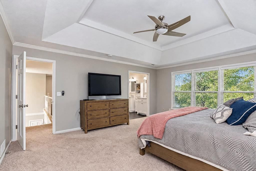 Photo 18 of 32 - 16110 W 82nd Place, Lenexa, KS 66219