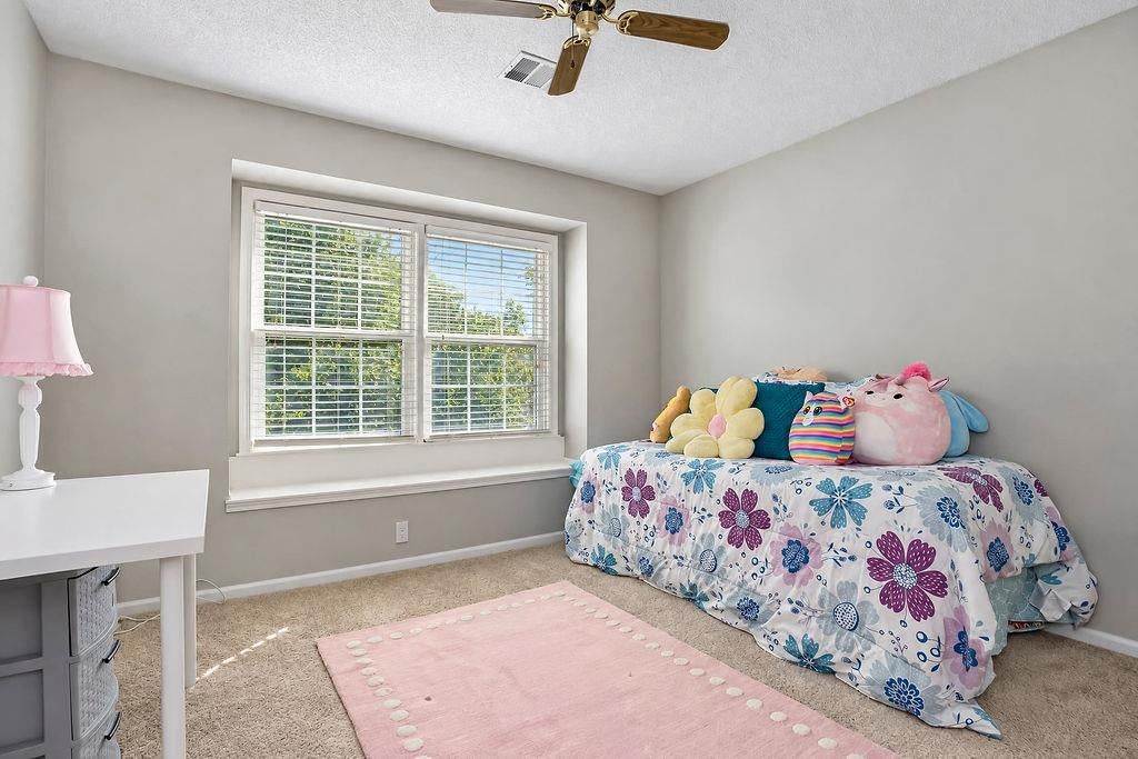 Photo 24 of 32 - 16110 W 82nd Place, Lenexa, KS 66219