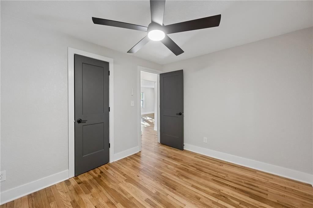 Photo 23 of 30 - 139 E 3rd Street, Tonganoxie, KS 66086