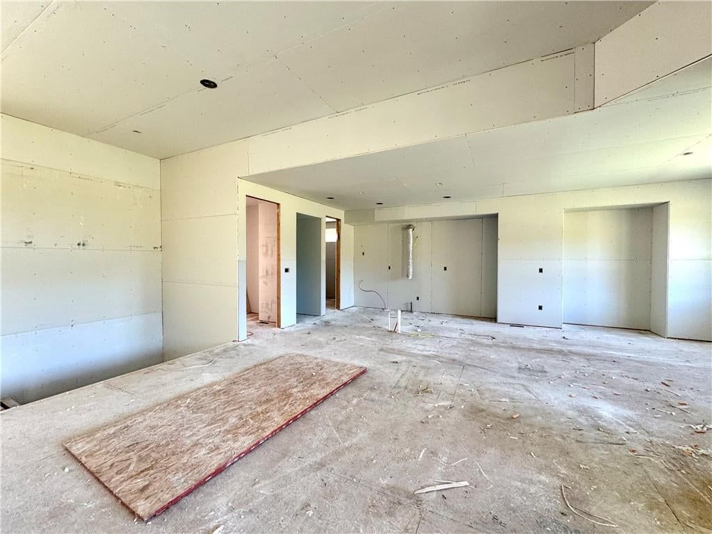 Photo 7 of 25 - 8404 NW 90th Terrace, Kansas City, MO 64153
