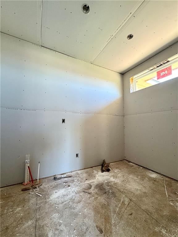 Photo 10 of 25 - 8404 NW 90th Terrace, Kansas City, MO 64153