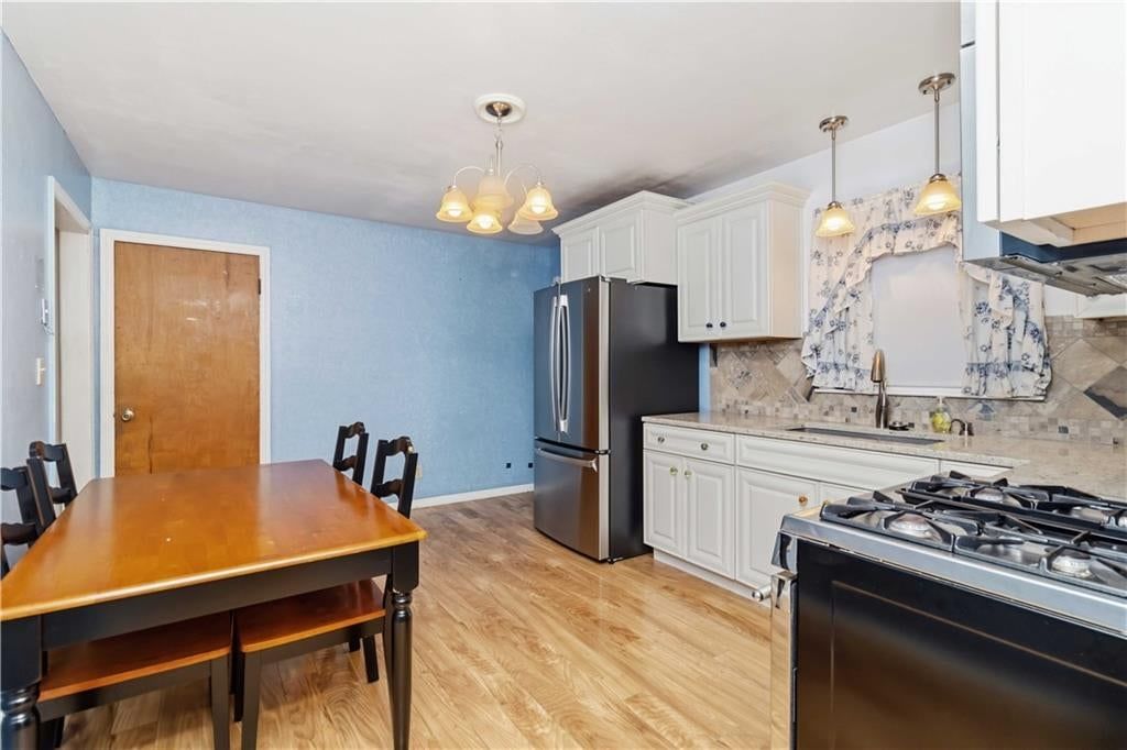 Photo 7 of 13 - 9643 McGee Street, Kansas City, MO 64114