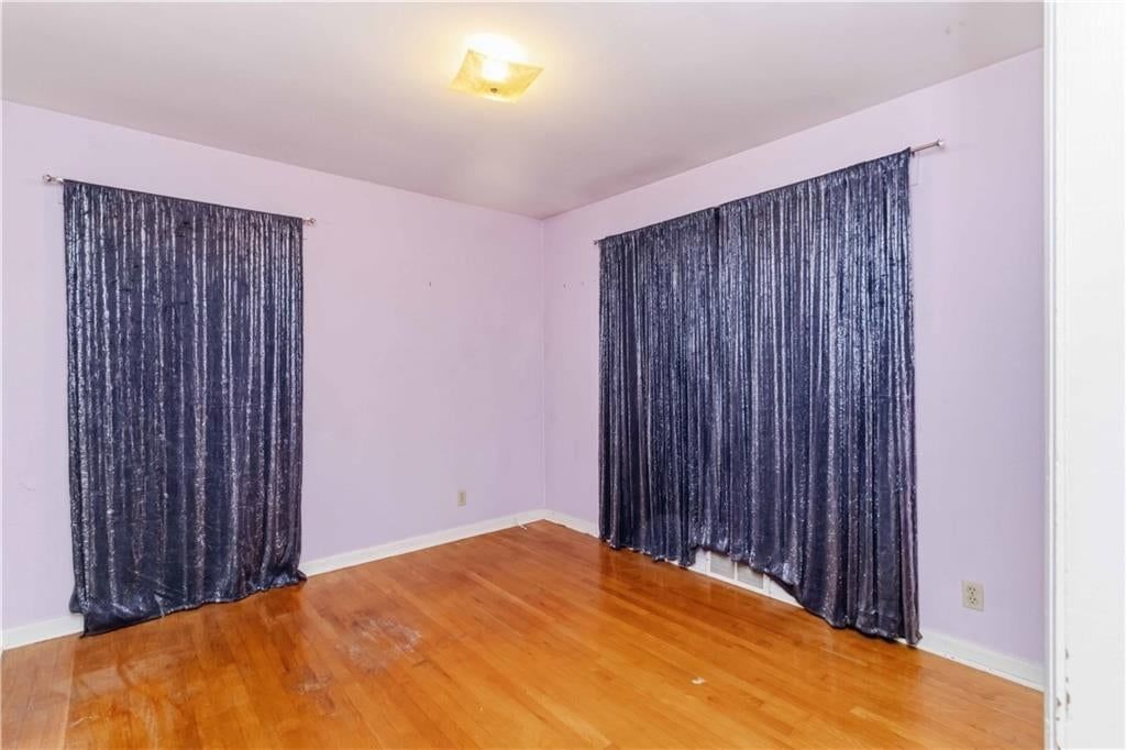 Photo 8 of 13 - 9643 McGee Street, Kansas City, MO 64114