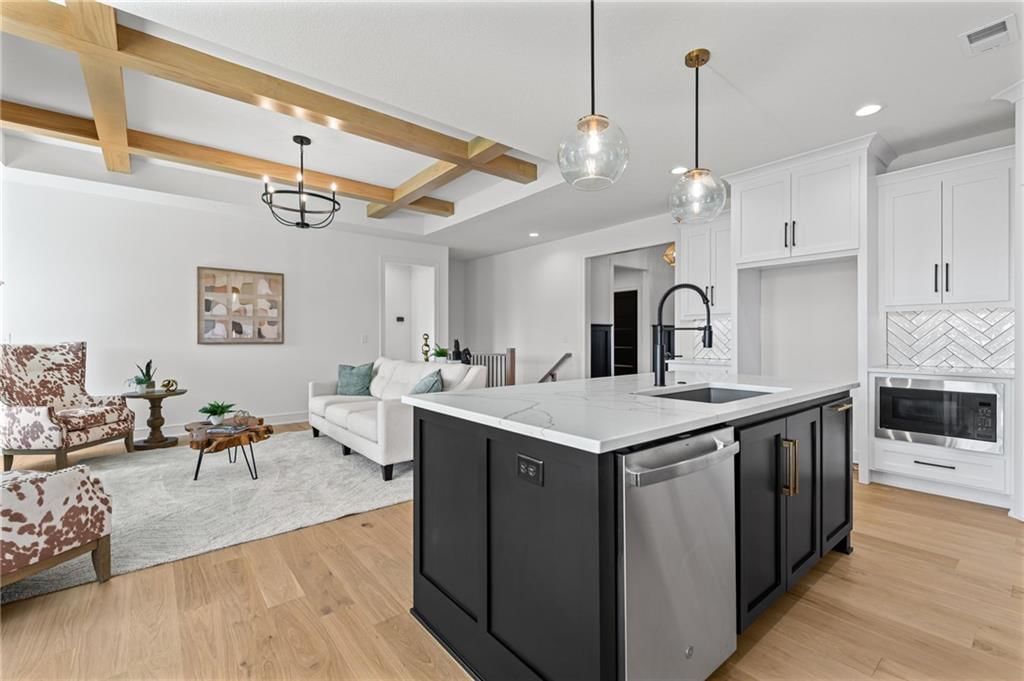 Photo 17 of 45 - 18949 W 193rd Terrace, Spring Hill, KS 66083