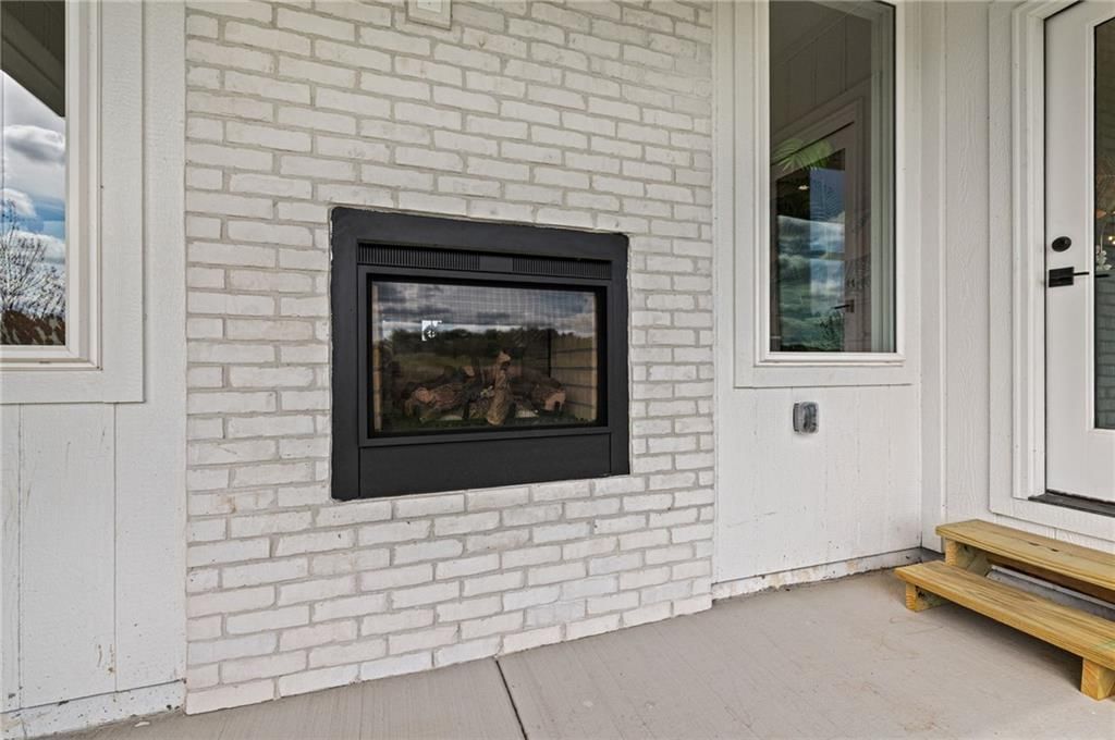Photo 34 of 45 - 18949 W 193rd Terrace, Spring Hill, KS 66083