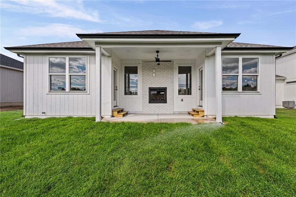 Photo 36 of 45 - 18949 W 193rd Terrace, Spring Hill, KS 66083