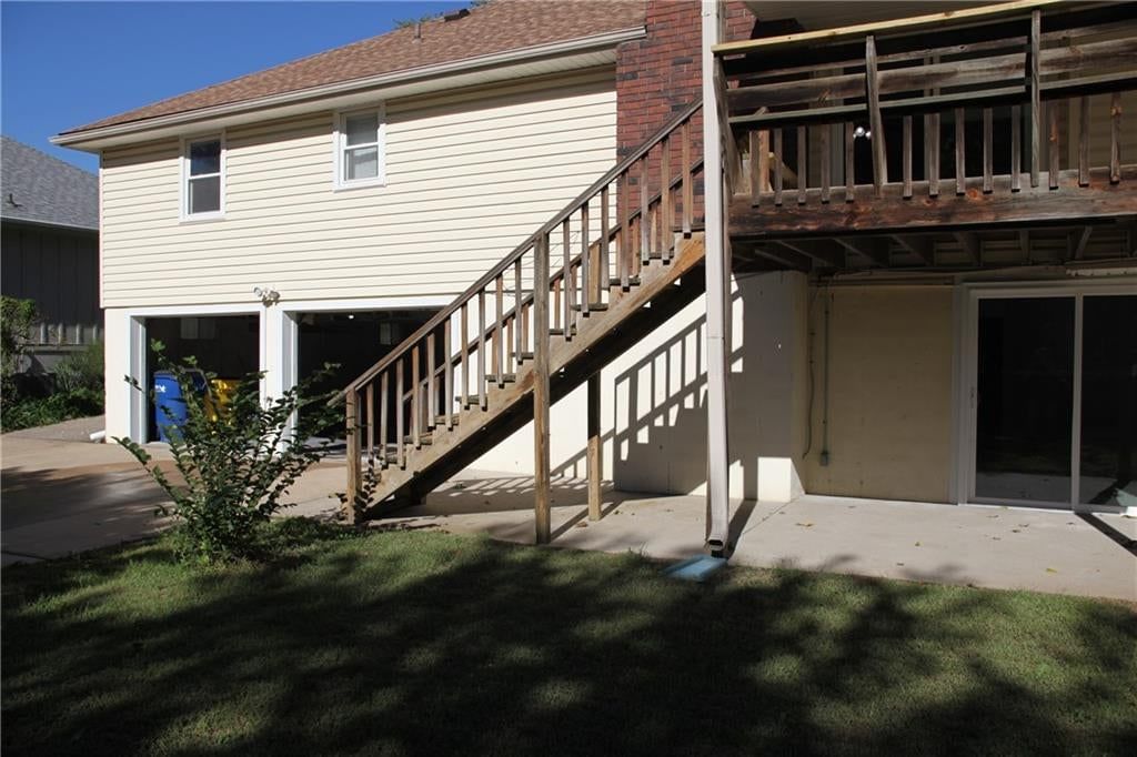 Photo 19 of 21 - 1101 SW 21st Street, Blue Springs, MO 64015