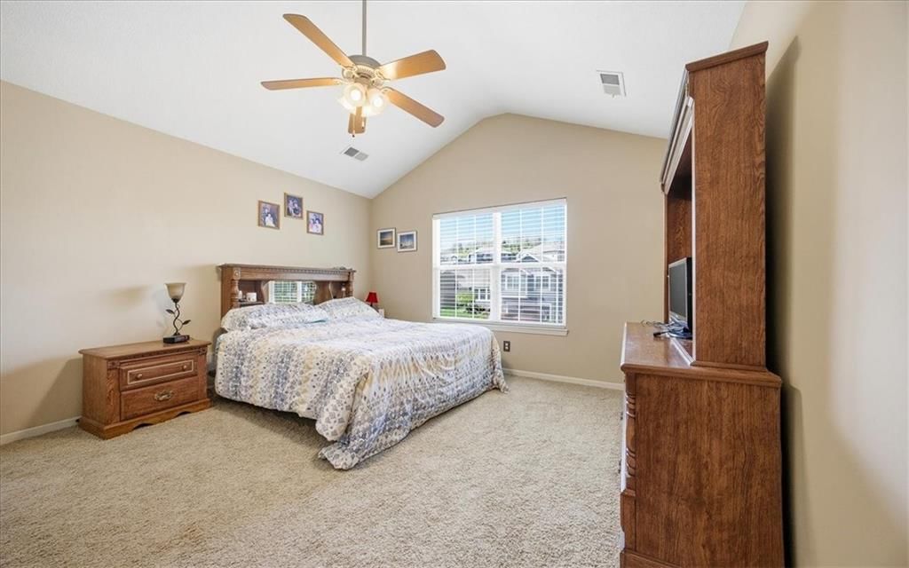 Photo 14 of 40 - 20117 E 24th Terr Court S, Independence, MO 64057