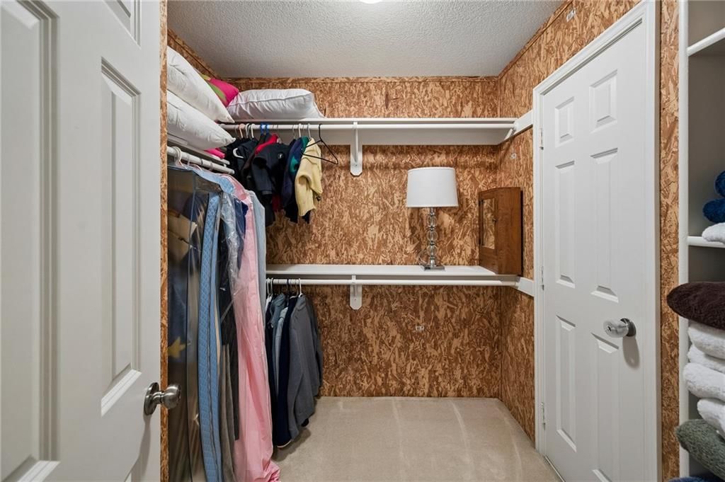 Photo 43 of 49 - 20405 W 98th Court, Lenexa, KS 66220