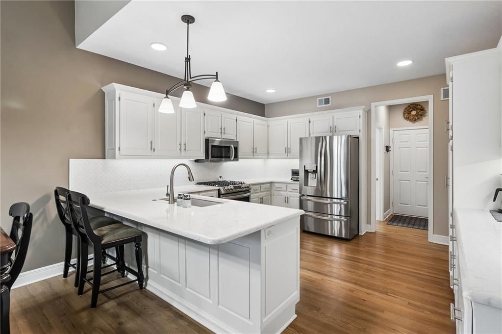 Photo 16 of 49 - 20405 W 98th Court, Lenexa, KS 66220